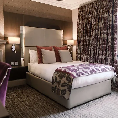 Abbey House Hotel 4*
