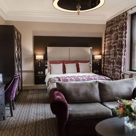 Abbey House 4* 배로우인퍼니스
