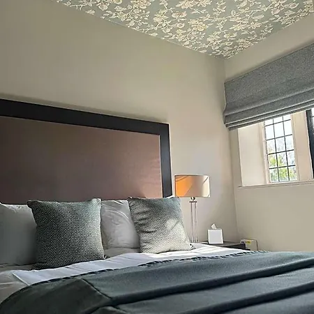 Abbey House 호텔 4*