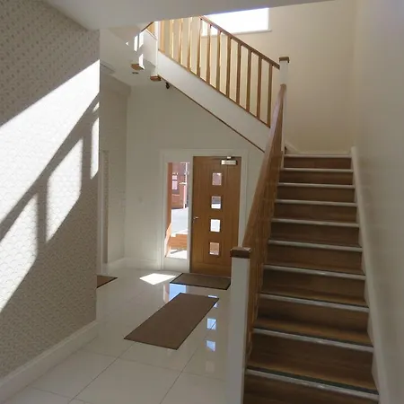 Abbey House Hotel 4*